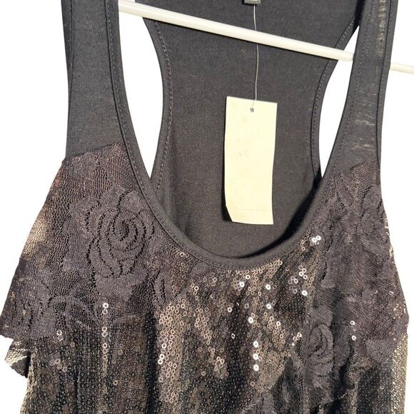 Almost Famous Tank Top Women's Medium Round Neck Ruffle Racerback NWT - Picture 4 of 10